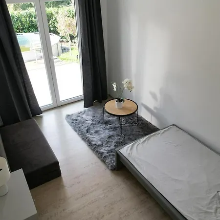Apartment Gesamtes Haus Modern Eroeffnet 2024